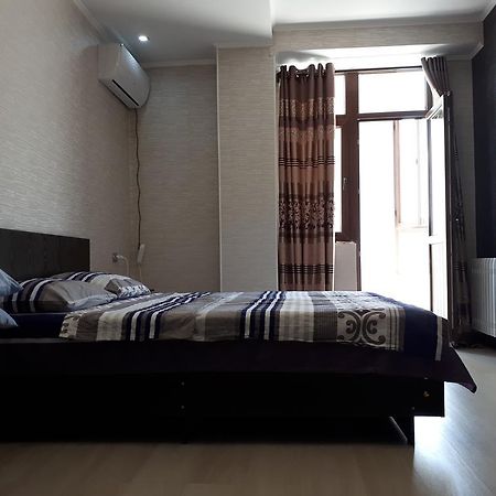 Oscar'S Apartments Biszkek Zewnętrze zdjęcie